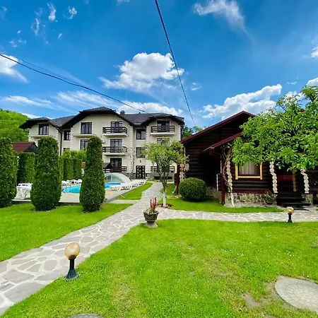 августин Πανσιόν