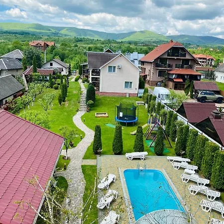 августин Πανσιόν 4*