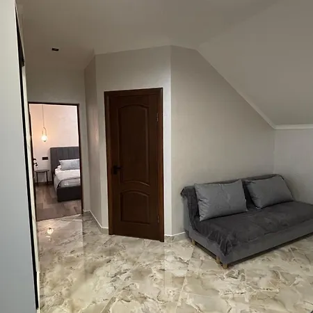 августин Πανσιόν